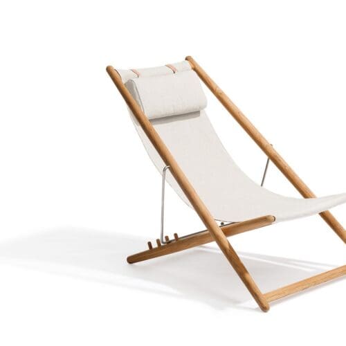 H55 LOUNGE CHAIR TEAK WITH WHITE NAUTIC BLANCO FABRIC